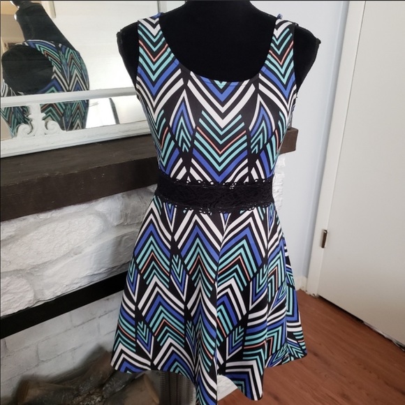 Charlotte Russe Dresses & Skirts - Charlotte Russe chevron dress